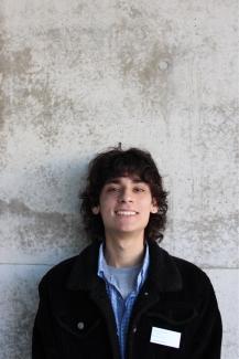 PS Peer Mentor Diego Einike Headshot